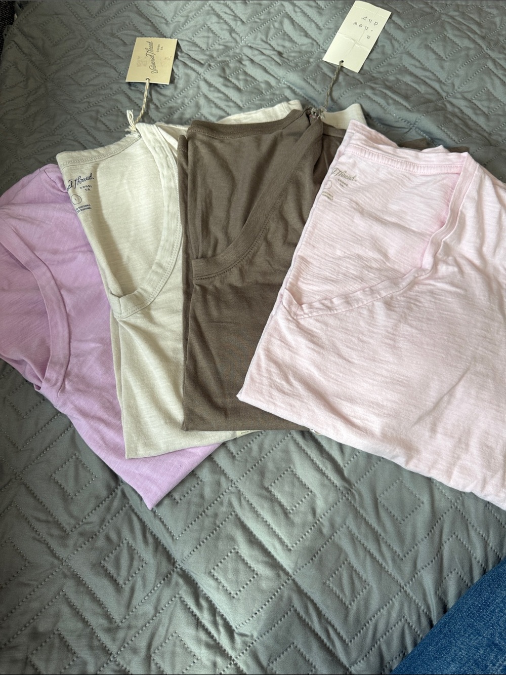 J. Crew A New Day V-Neck T-shirts Tops Pink Lavender Cream Brown Lot 4 L New EUC